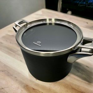 Calphalon 2010602 Chef Soup Pot, NULL, Black 4.5 Qt